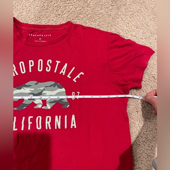 Men's AEROPOSTALE Red Camo Bear Graphic Tee - Picture 5 of 11